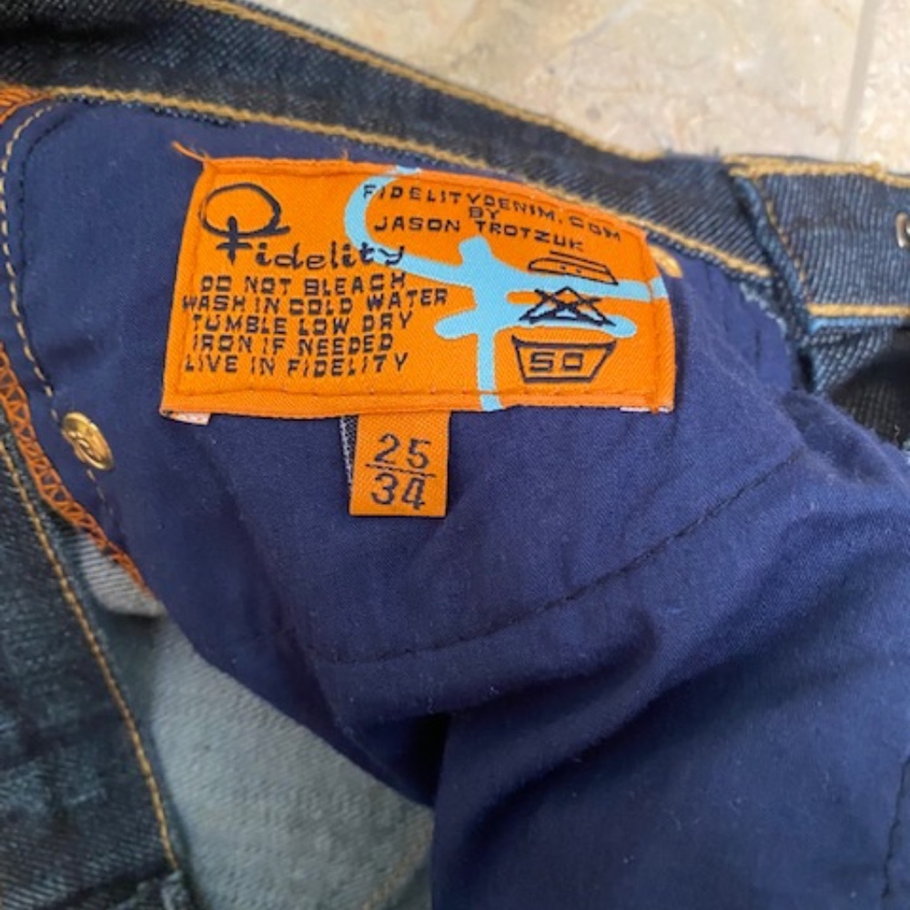 Fidelity Bella Donna Jeans - Picture 3 of 5